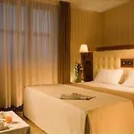Ariston 4*