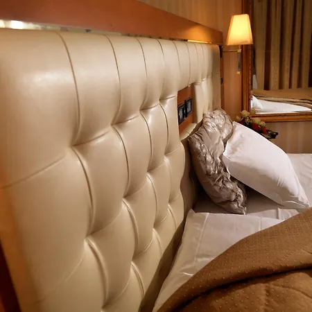 Ariston Hotell 4*