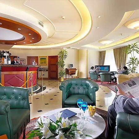 Ariston Hotel 4*