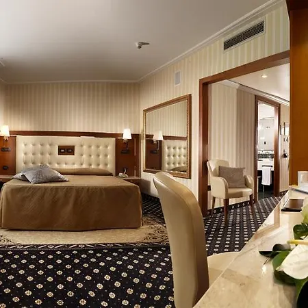 Hotel Ariston 4*