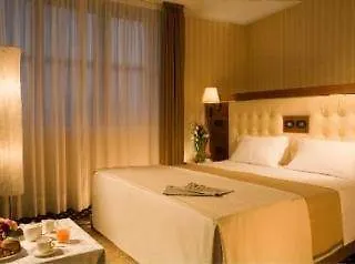 Ariston 4*