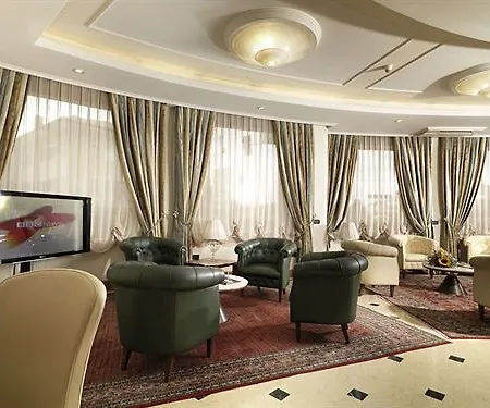 Ariston Hotel 4*