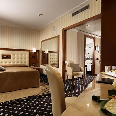 Ariston Hotel 4*